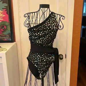 Beach Riot
Gold Spot Carlie Side-Tie One-Piece Swimsuit-Sz L